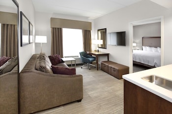 hampton inn and suites pittsburgh harmarville