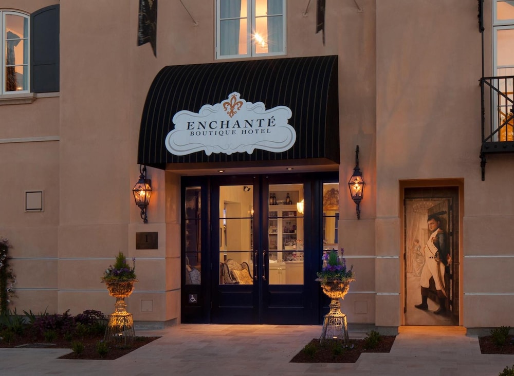 enchante boutique hotel