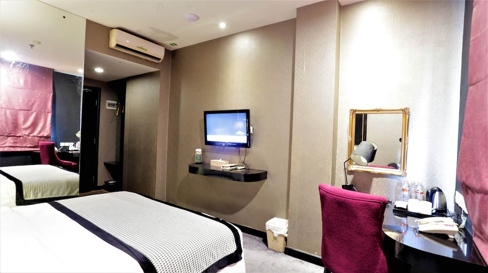 little amaroossa residence jakarta