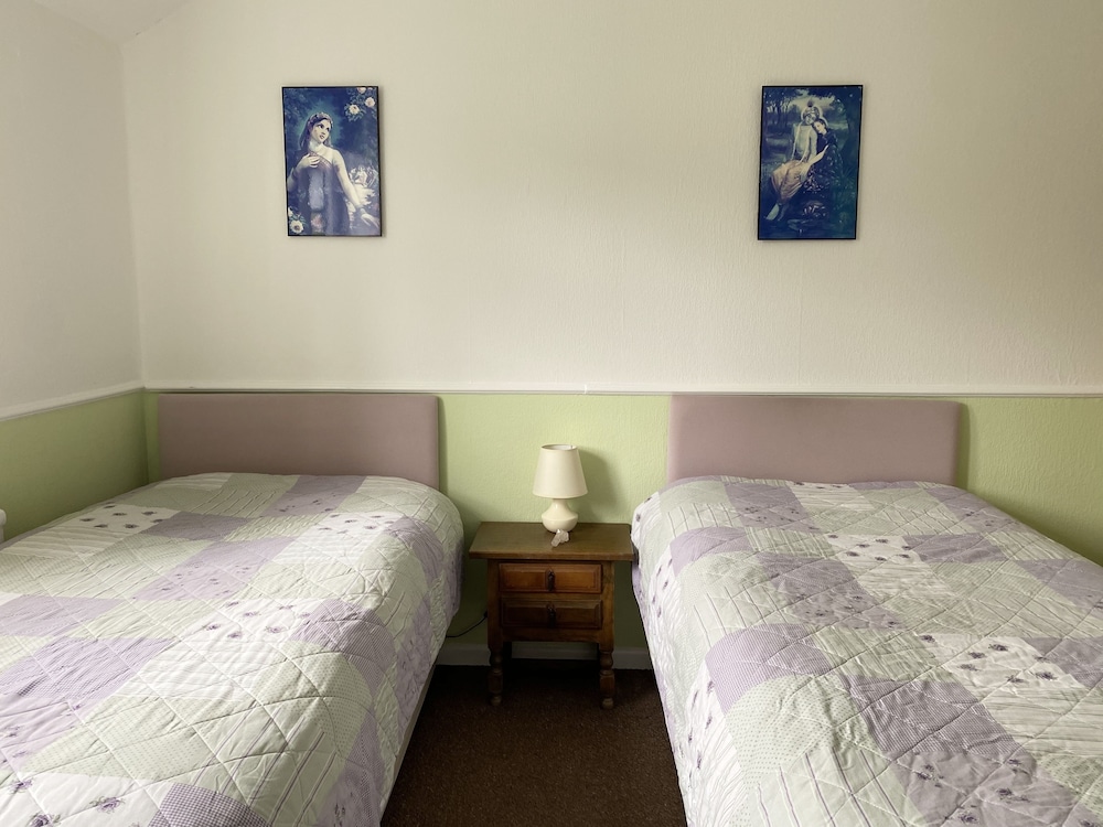 camelot retreat