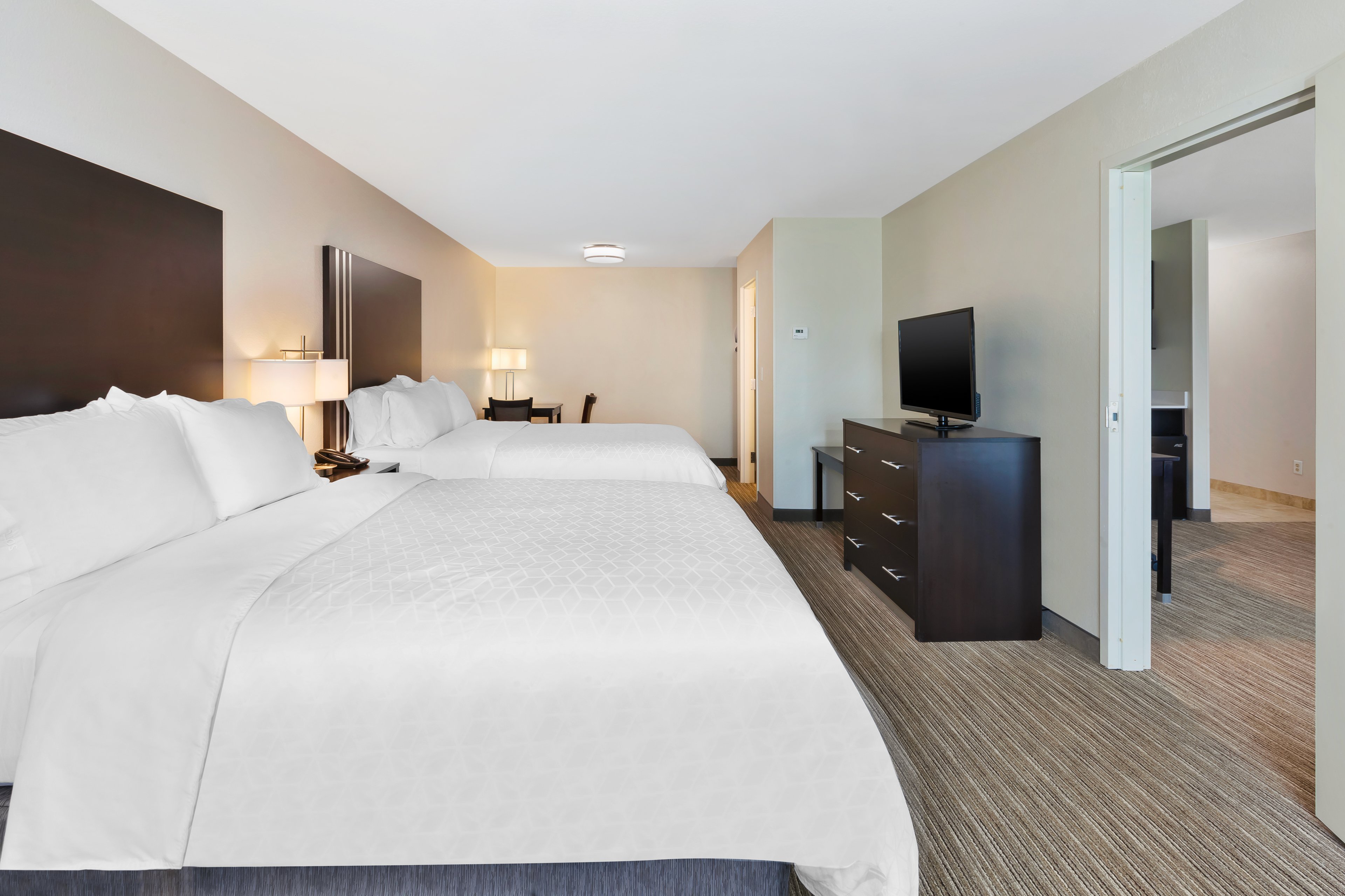 holiday inn express and suites effingham by ihg