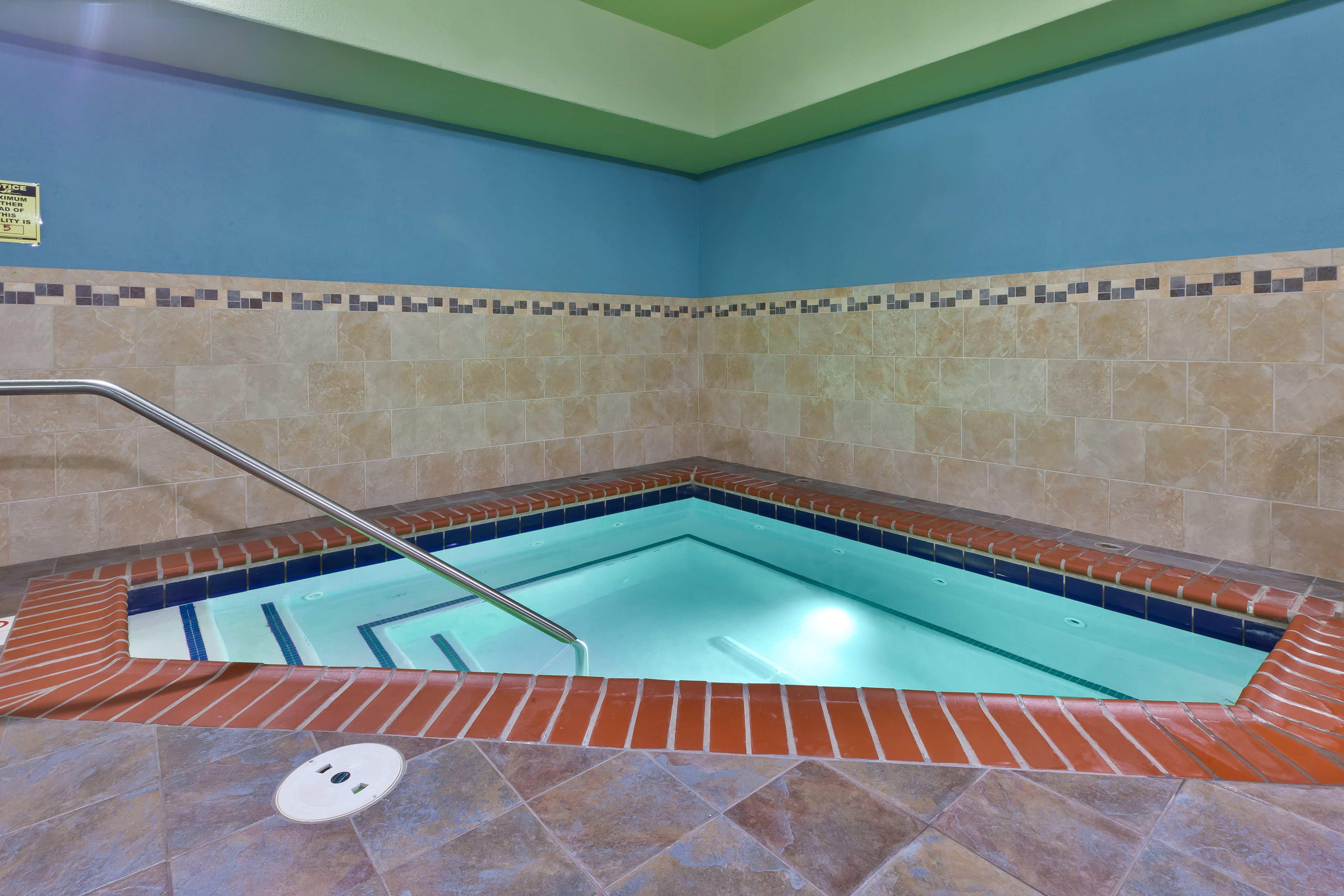 holiday inn express and suites effingham by ihg