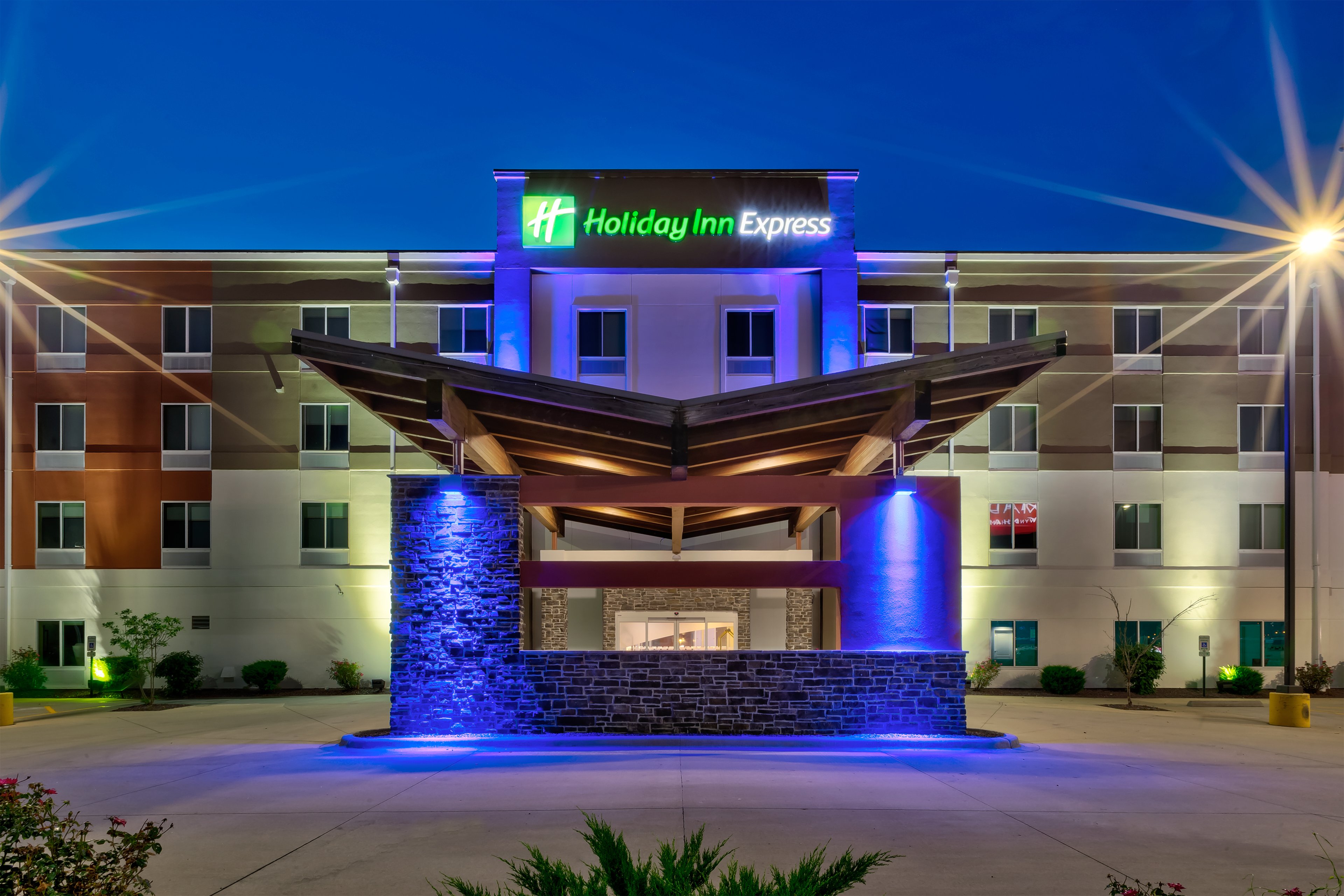 holiday inn express and suites effingham by ihg