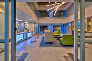 holiday inn express and suites effingham by ihg