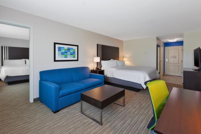 holiday inn express and suites effingham by ihg