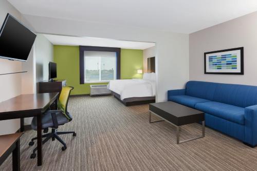 holiday inn express and suites effingham by ihg