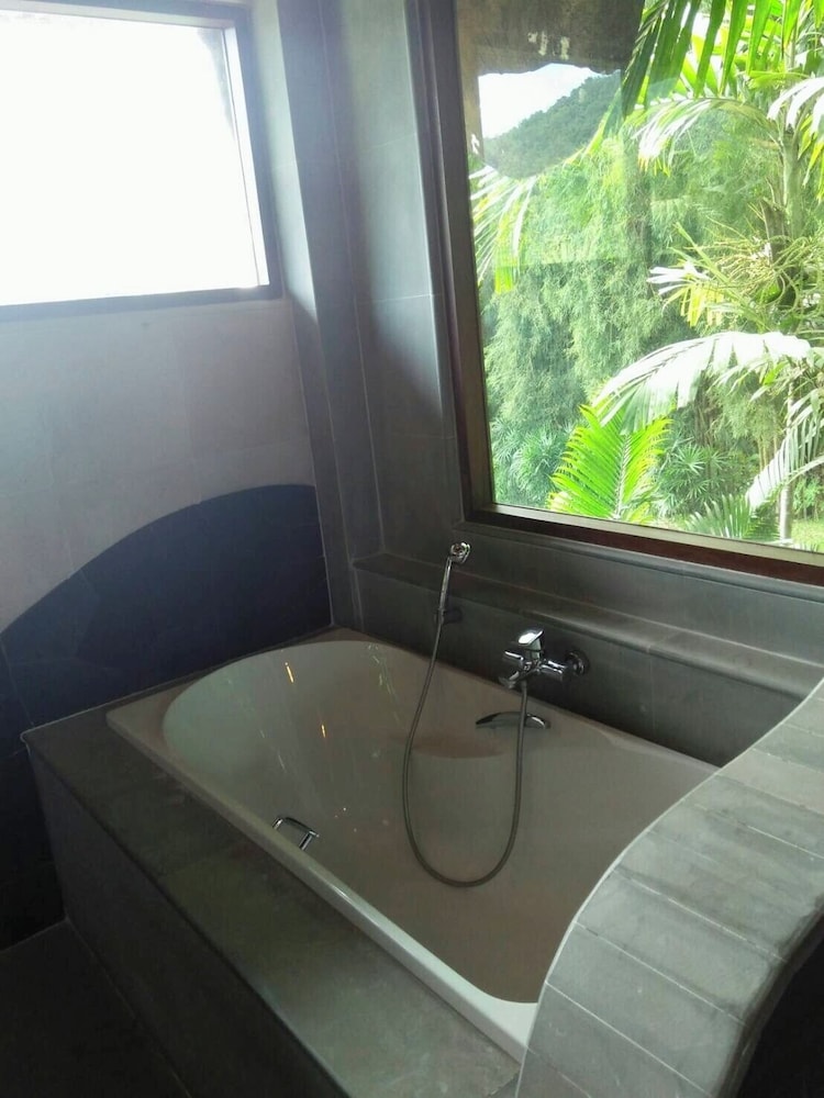 bura resort chiang rai