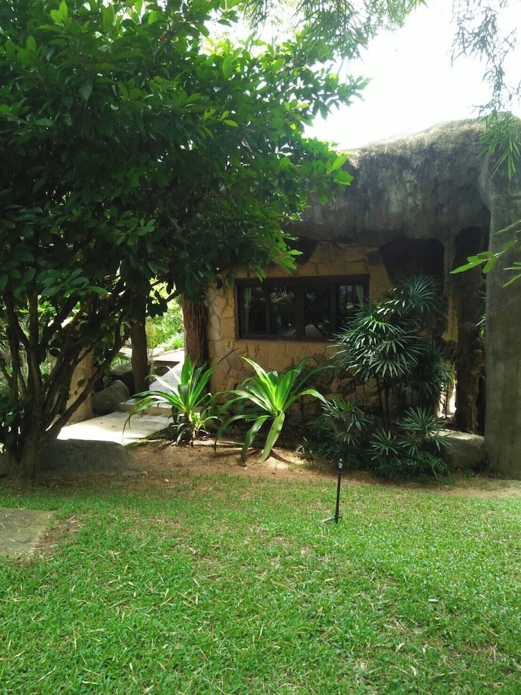 bura resort chiang rai