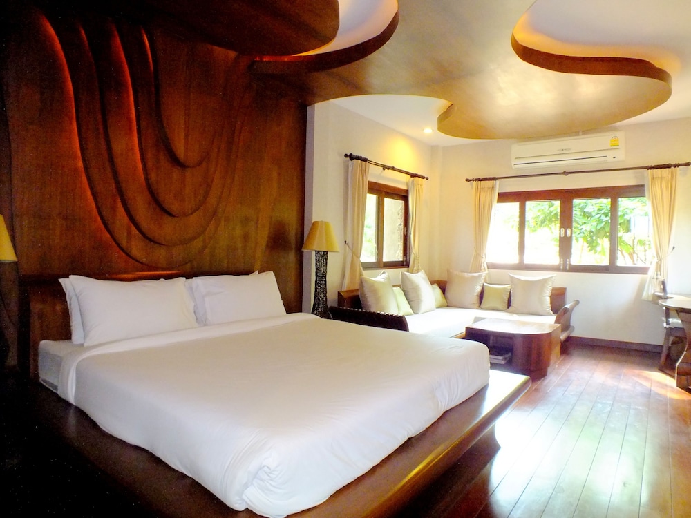 bura resort chiang rai