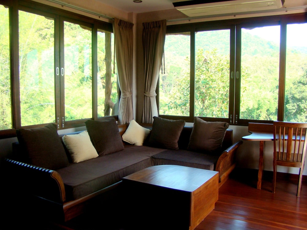 bura resort chiang rai