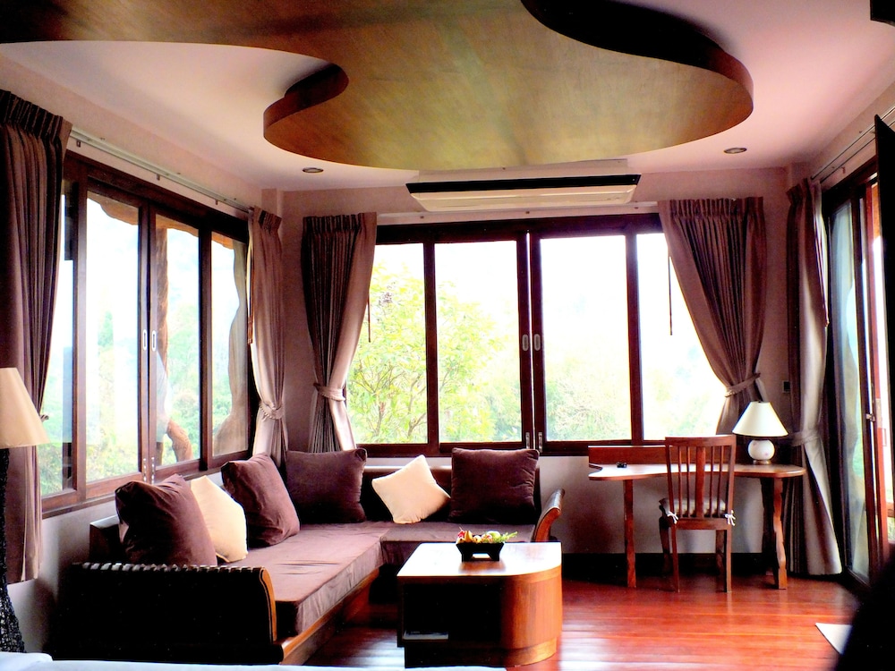 bura resort chiang rai