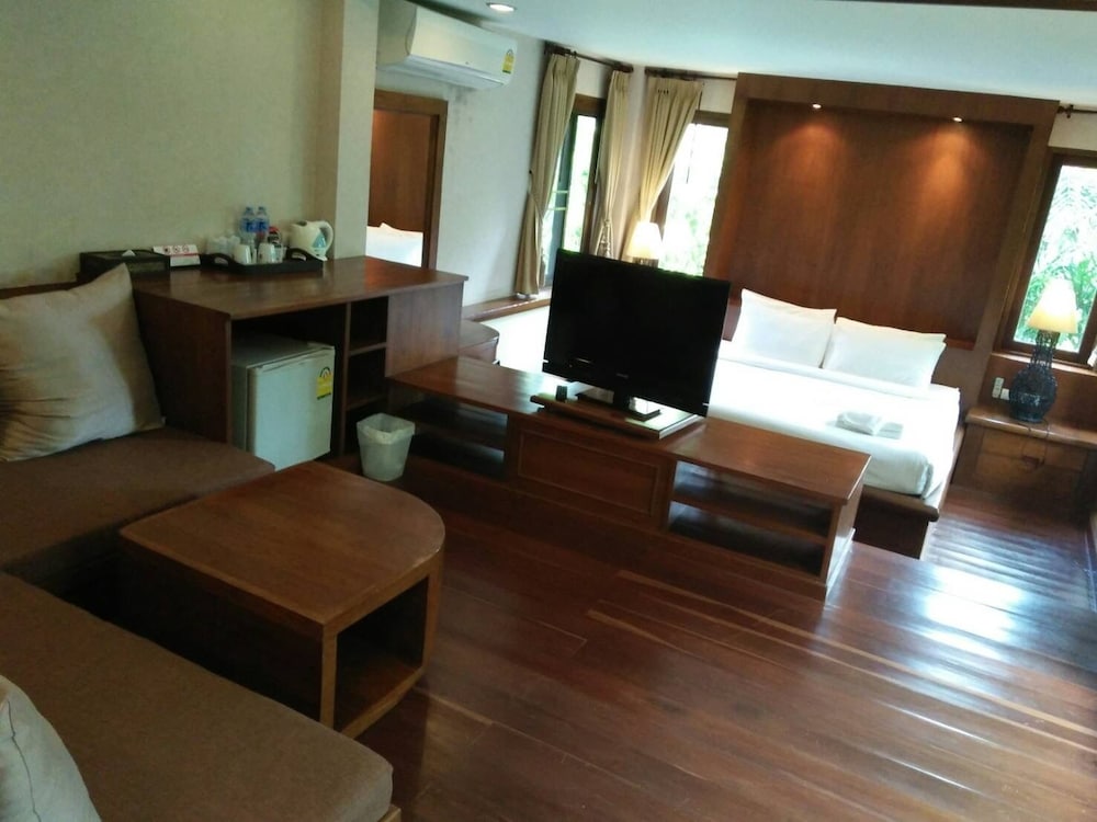 bura resort chiang rai