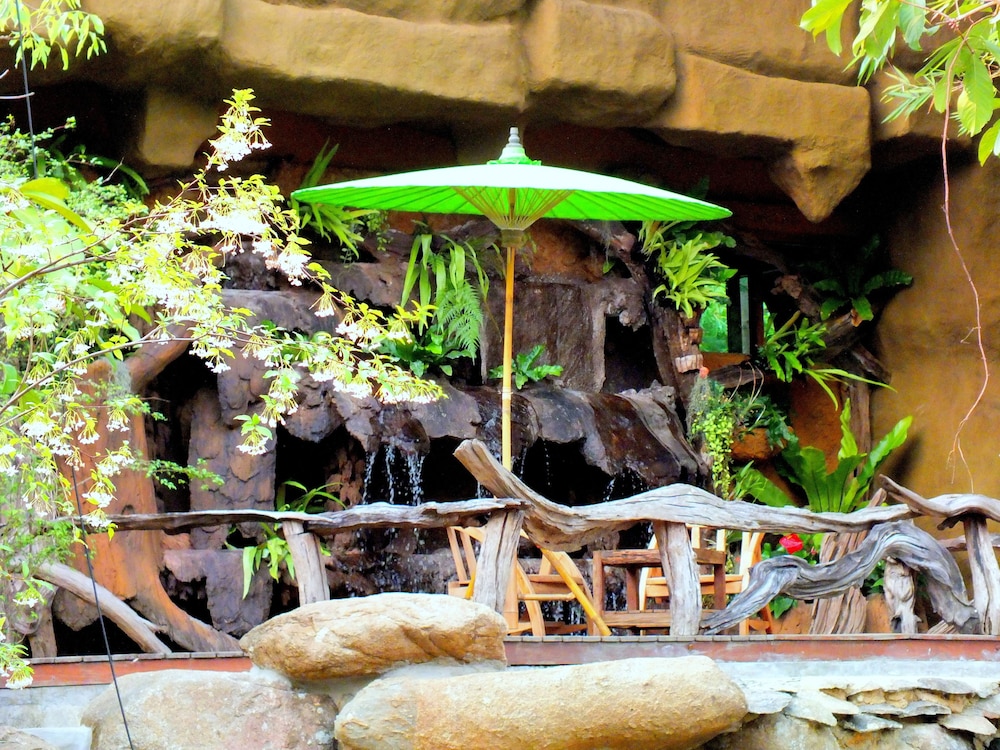 Bura Resort, Chiang Rai,Near Pongphrabath Waterfall,3 star