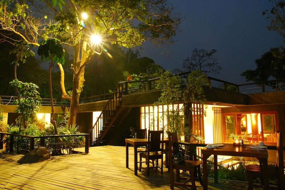 bura resort chiang rai