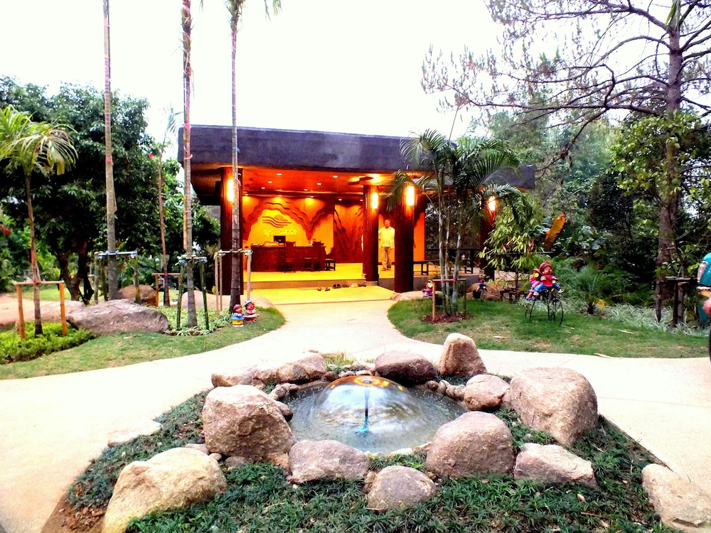 bura resort chiang rai