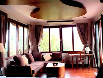 bura resort chiang rai