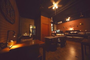 nostalgia hotel beijing yonghe lama temple