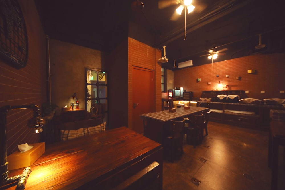 nostalgia hotel beijing yonghe lama temple