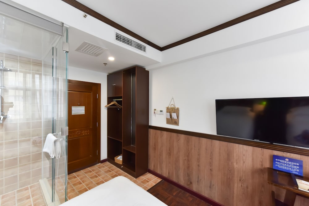 nostalgia hotel beijing yonghe lama temple