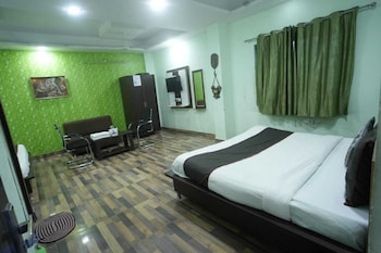Hotel Rameshwaram Inn,59 Chandreshwar Nagar,2 star
