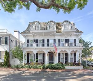 The Christopher, The Edgartown Collection,Martha's Vineyard>>Edgartown,3 star