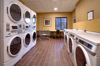 Staybridge Suites Cheyenne By Ihg,Laramie>>Cheyenne,3 star