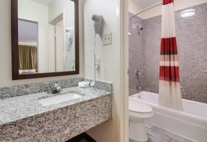 red roof inn and suites commerce athens