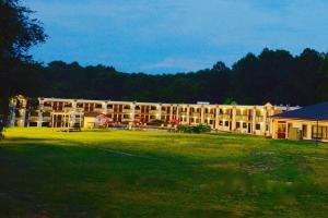 red roof inn and suites commerce athens