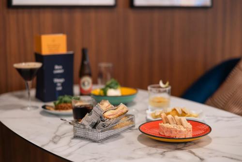 voco madrid retiro by ihg