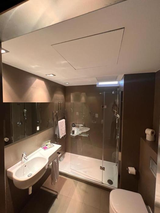 voco madrid retiro by ihg