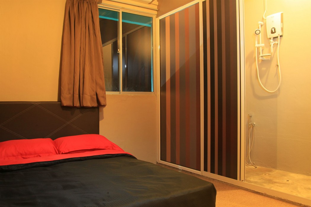 the room zishi hostel