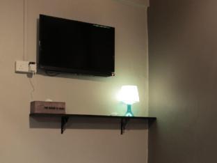 the room zishi hostel