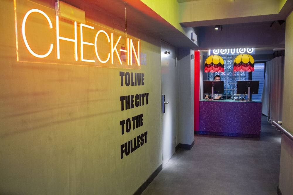 room00 valencia hostel