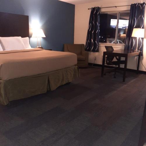 americas best value inn and suites phenix city