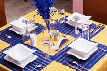 The Oragon Hotel,Ikeja>>Agege,3 star