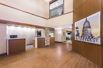 Wyndham Garden Madison Fitchburg,Fitchburg>>Dane,3 star