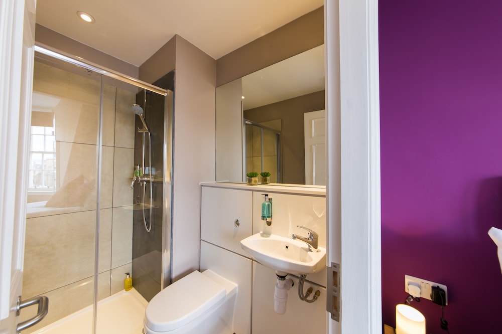 the spires serviced apartments edinburgh