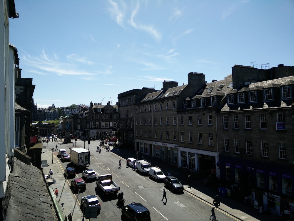 the spires serviced apartments edinburgh