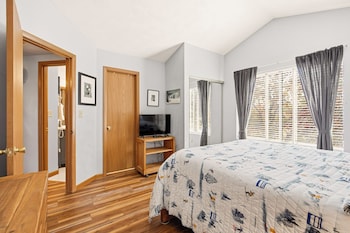 Seven Springs Sunridge 1 Br Condo, Ski-In/Out 1 Bedroom Condo,Q1 Sunridge,3 star