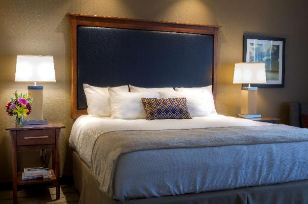 best western premier boulder falls inn