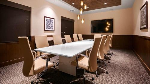 best western premier boulder falls inn