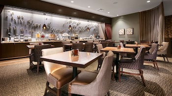 best western premier boulder falls inn