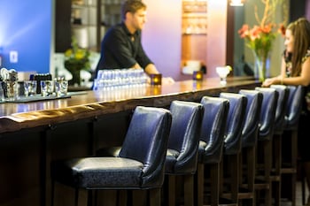 best western premier boulder falls inn