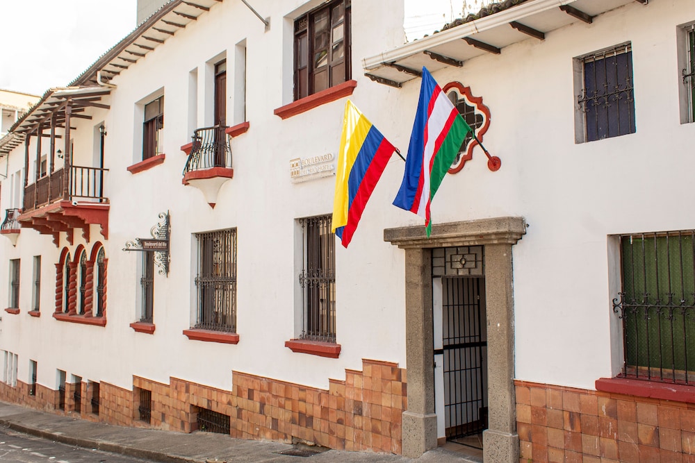 boulevard del rio hotel