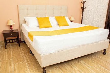 boulevard del rio hotel