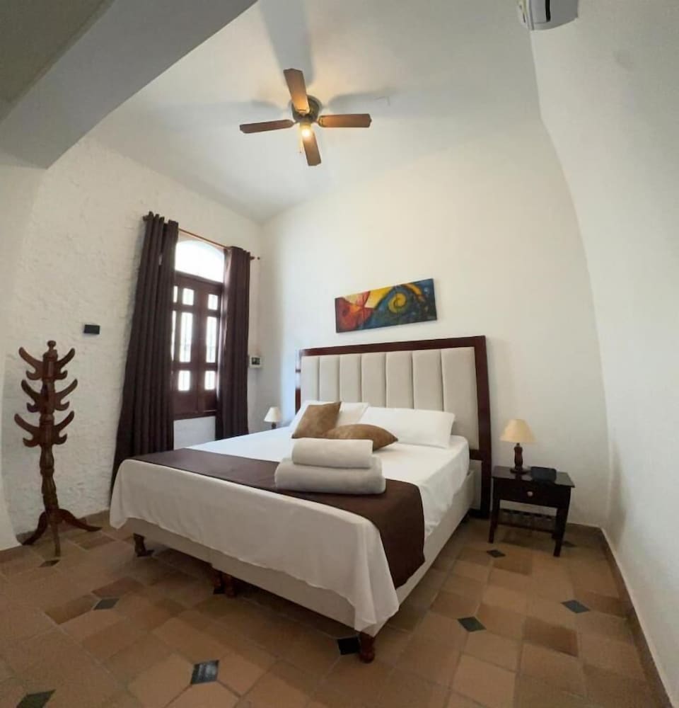 boulevard del rio hotel