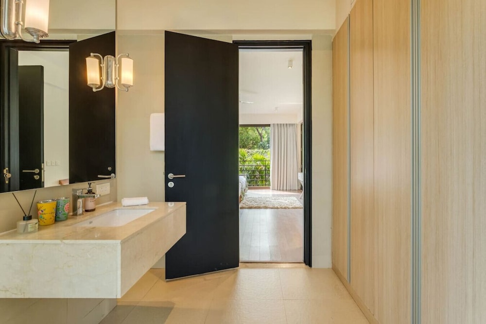 the chai villa lux 3bhk nr anjuna vagator beach