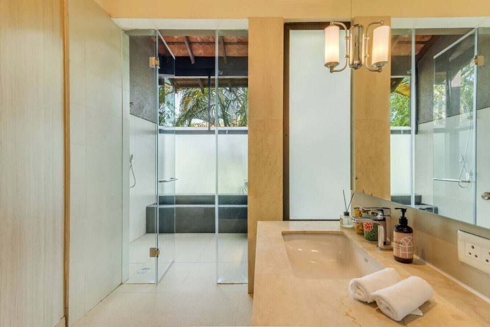 the chai villa lux 3bhk nr anjuna vagator beach