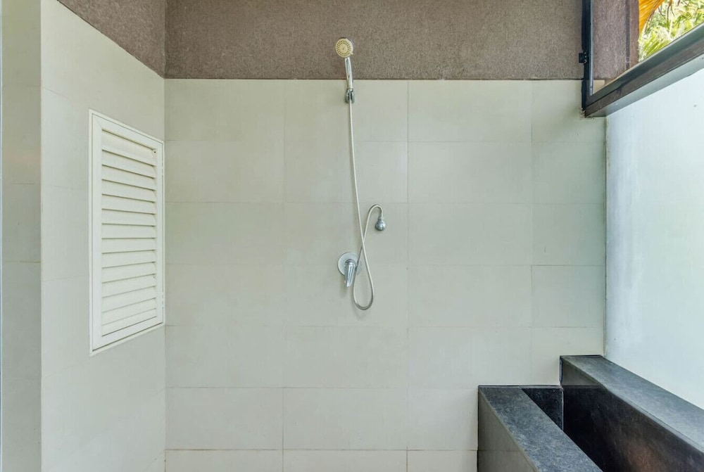 the chai villa lux 3bhk nr anjuna vagator beach