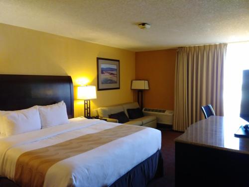 quality inn and suites i 25 north